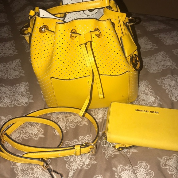 Michael Kors Other - Mk purse 👜